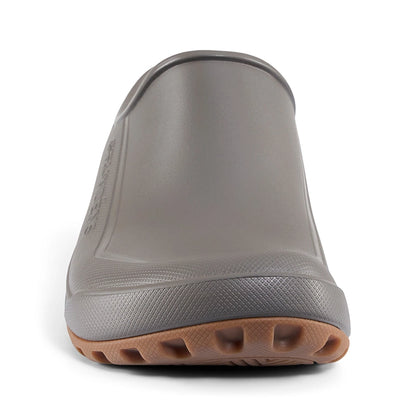 Fish-on Slip-ons